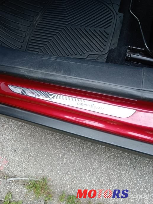 2017' Peugeot 2008 1,2 photo #6