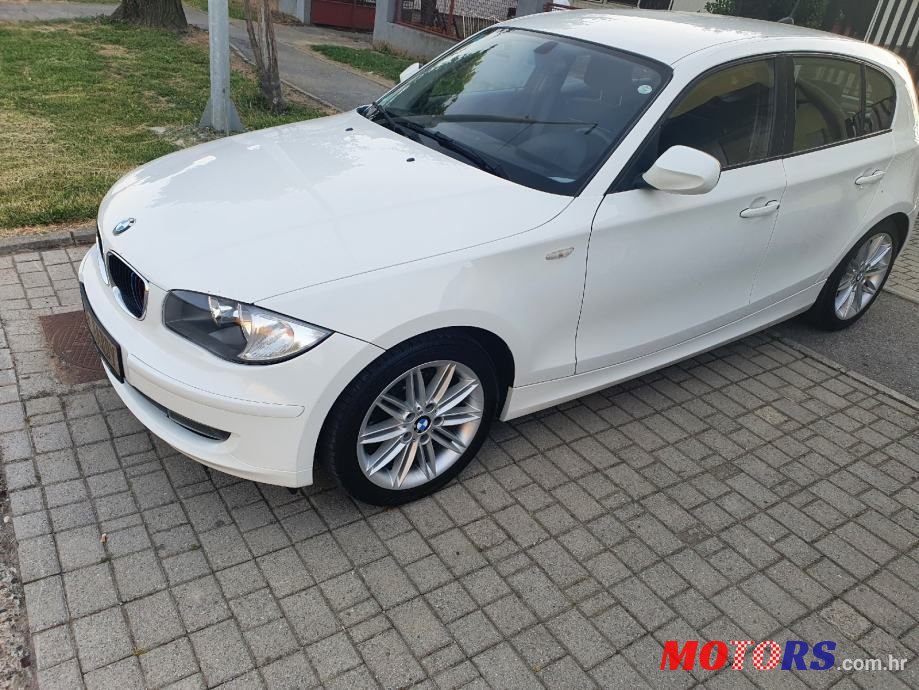 2010' BMW Serija 1 116D photo #2