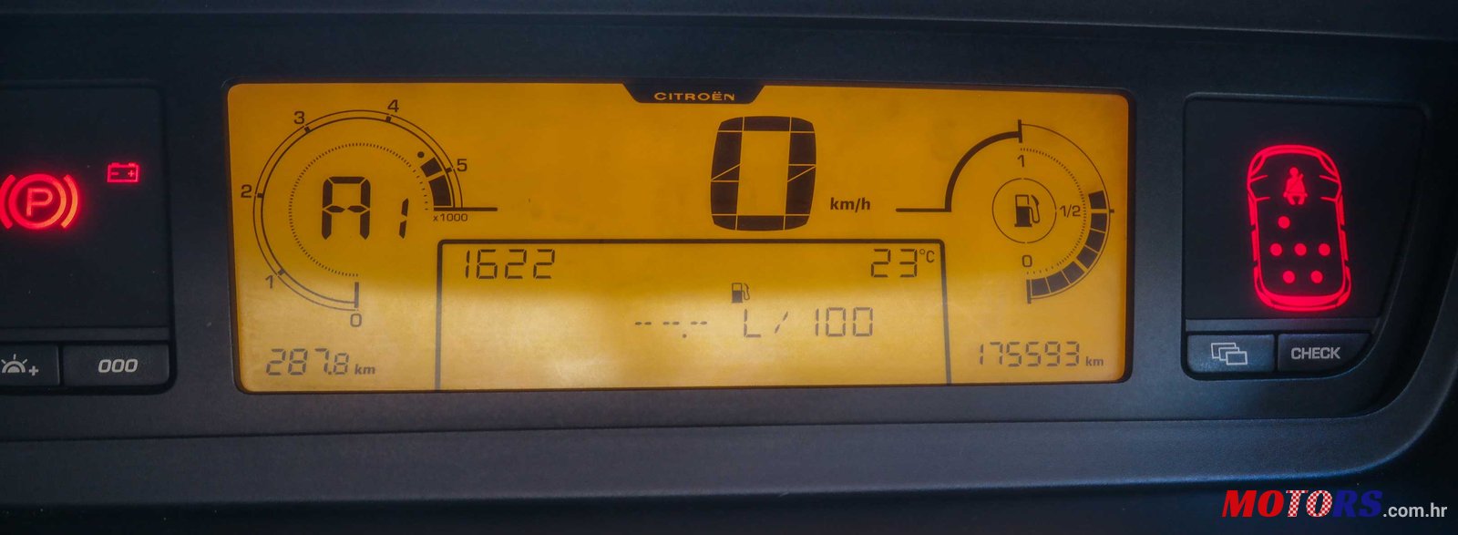 2008' Citroen Grand C4 Picasso photo #1