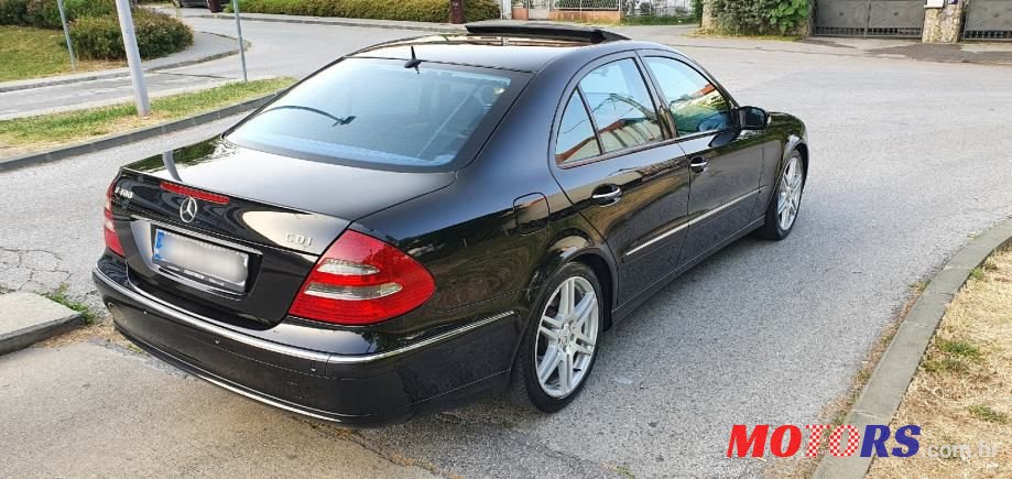 2005' Mercedes-Benz E-Klasa 400 Cdi photo #5