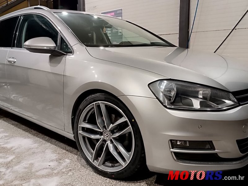 2014' Volkswagen Golf 7 Variant photo #6
