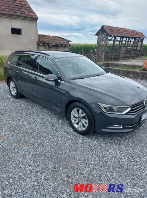 2015' Volkswagen Passat photo #3