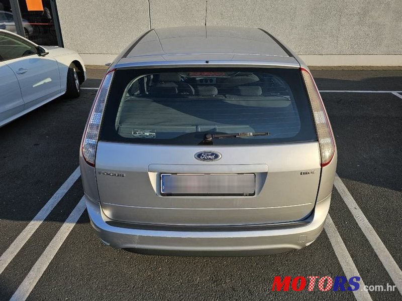 2008' Ford Focus Karavan photo #4