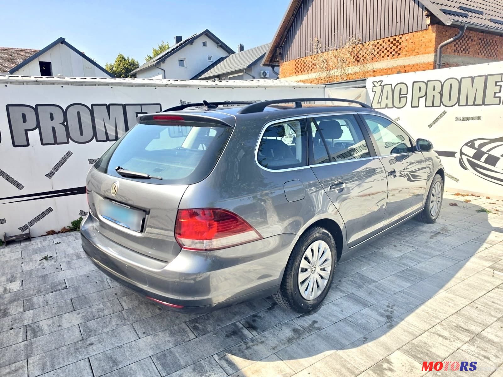 2010' Volkswagen Golf VI Variant photo #5