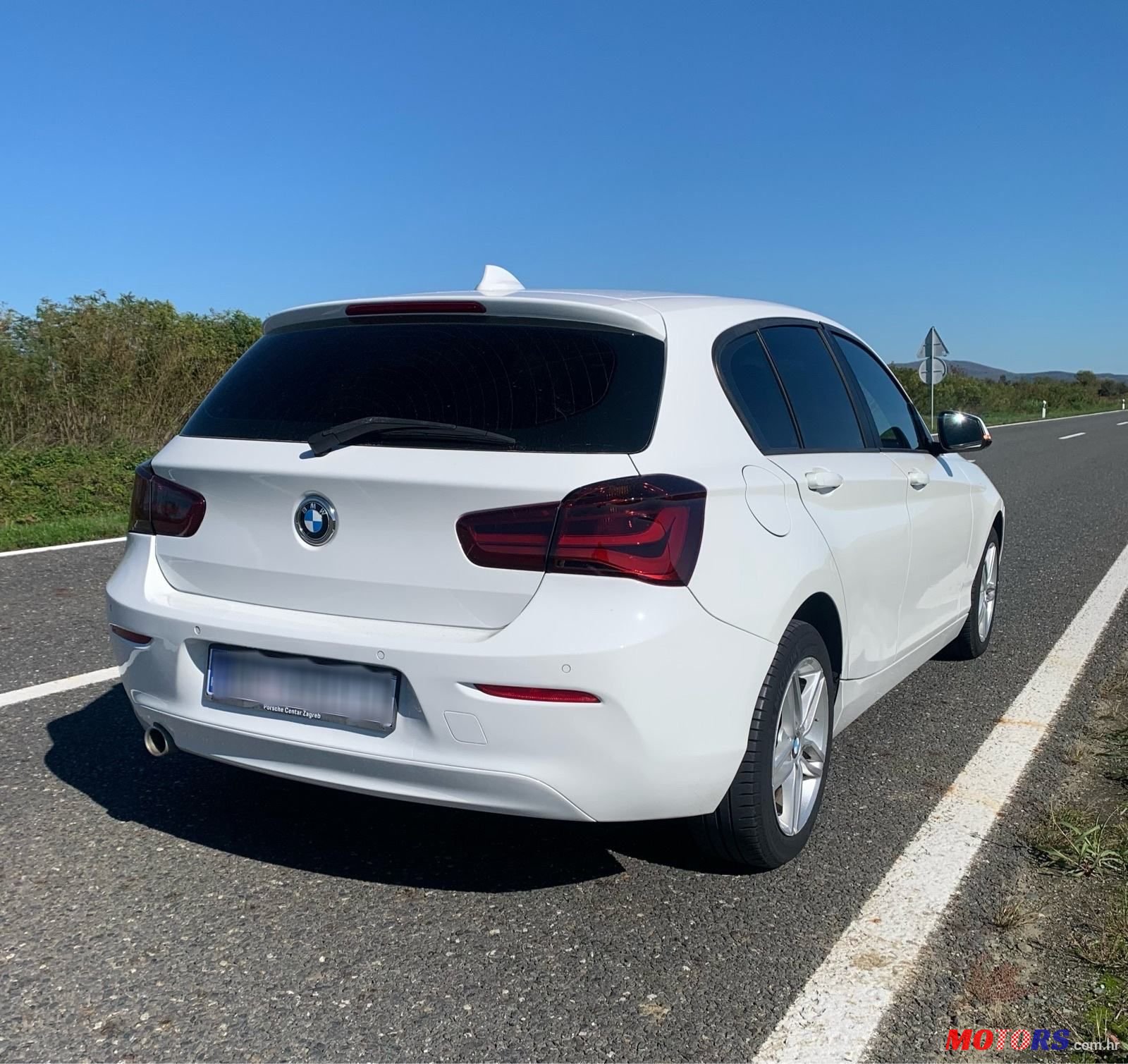 2015' BMW Serija 1 116D photo #4