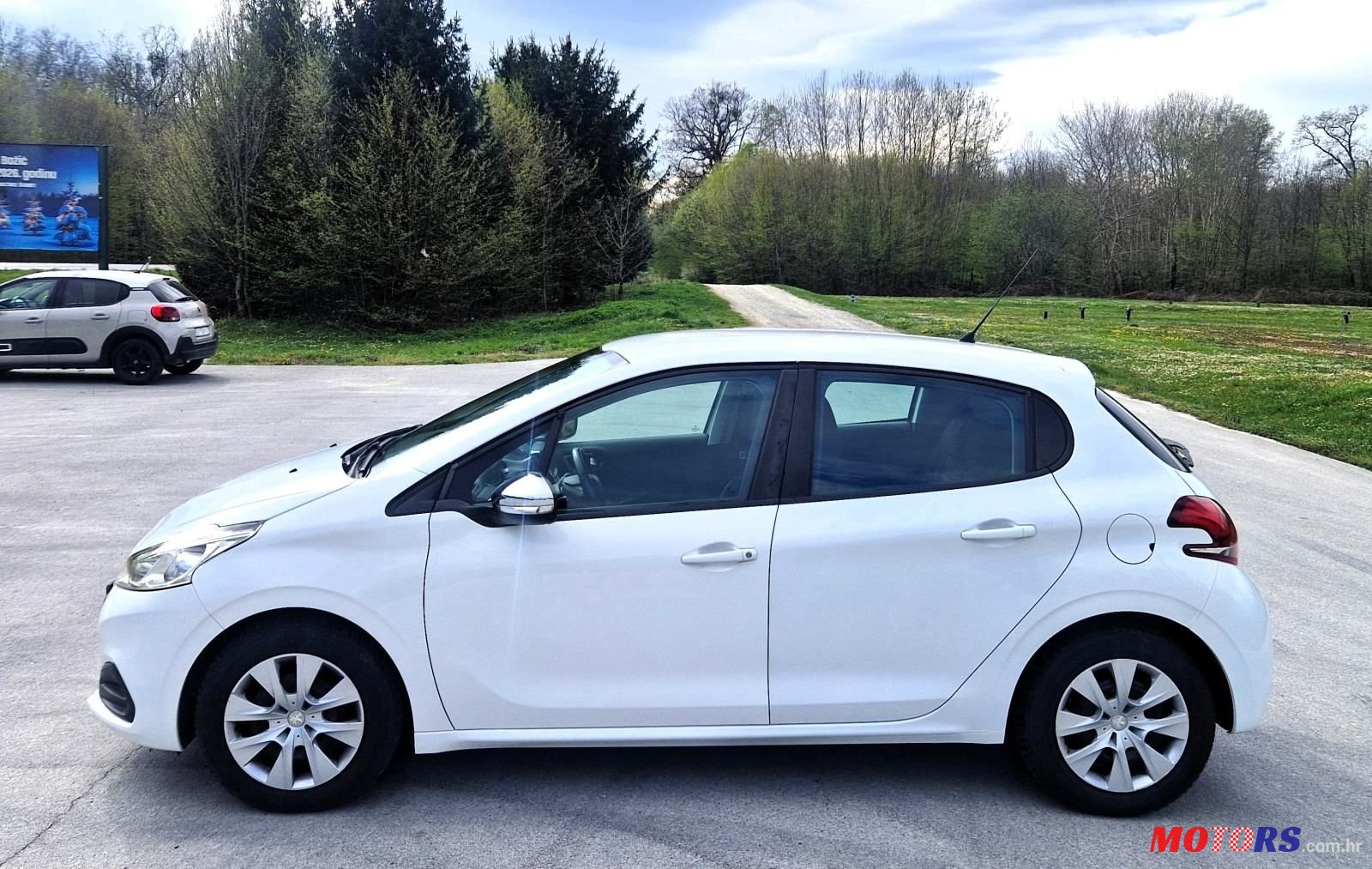 2015' Peugeot 208 1,6 E-Hdi photo #6
