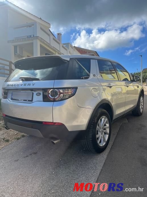 2017' Land Rover Discovery Sport 2.0 4X4 photo #2
