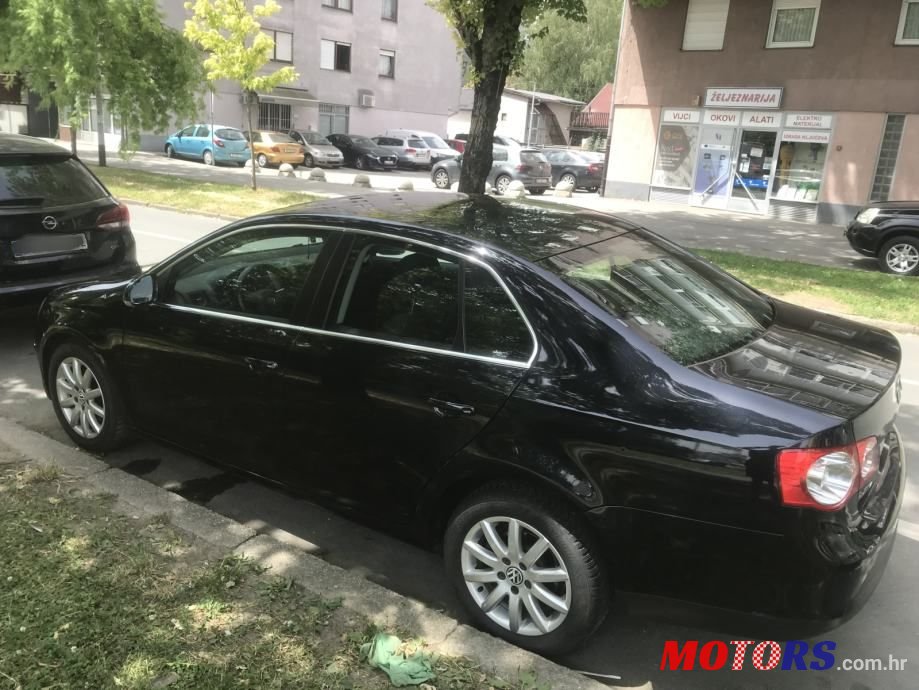 2010' Volkswagen Jetta 1,6 Tdi photo #6