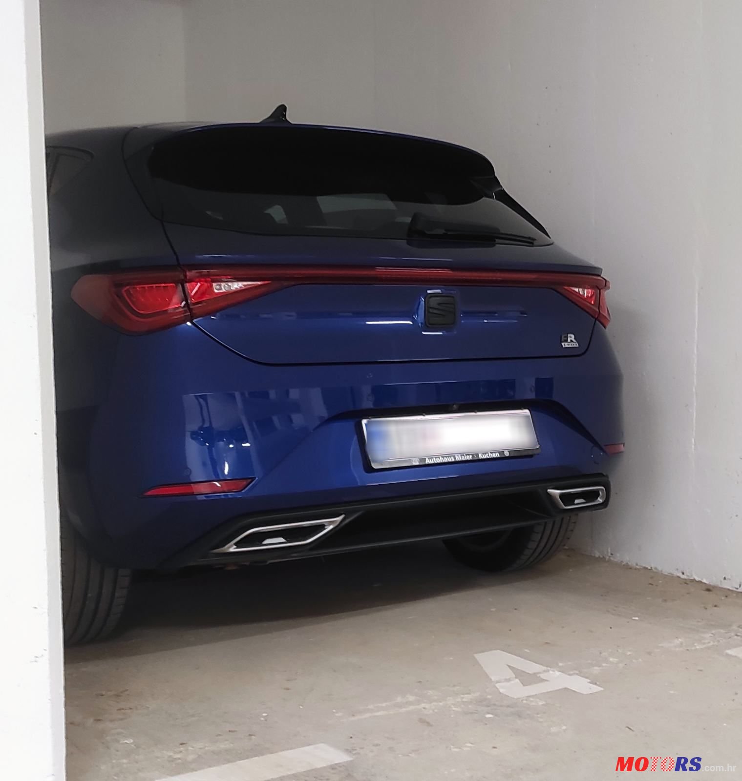 2020' SEAT Leon Hybrid photo #4