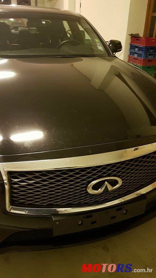 2015' Infiniti Q photo #4