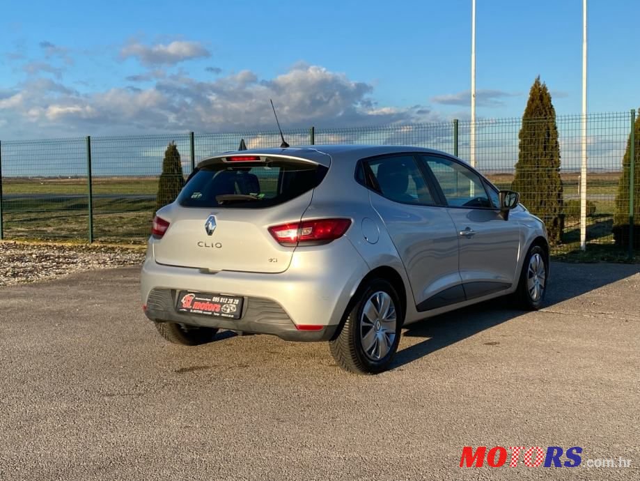 2016' Renault Clio 1.5 Dci photo #2