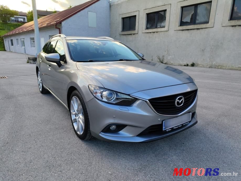 2014' Mazda 6 Sport Combi photo #2