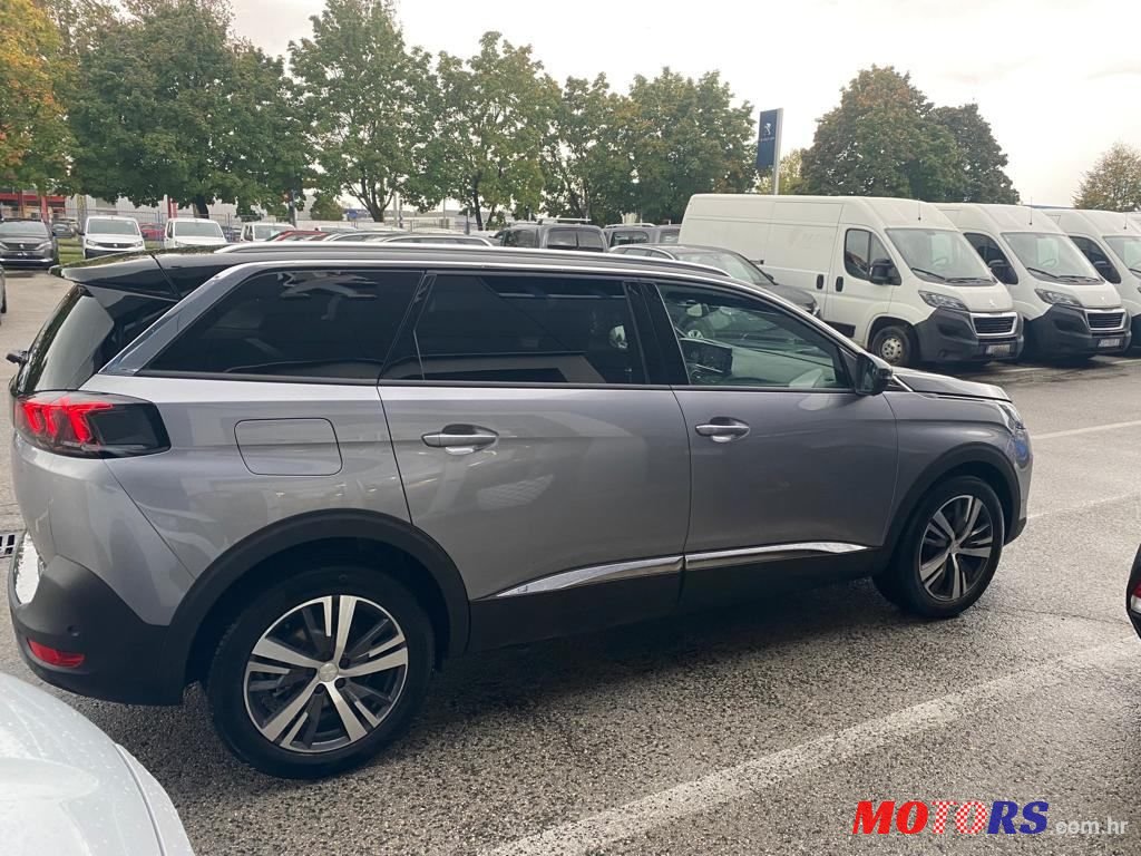 2023' Peugeot 5008 1.5 Bluehdi photo #5
