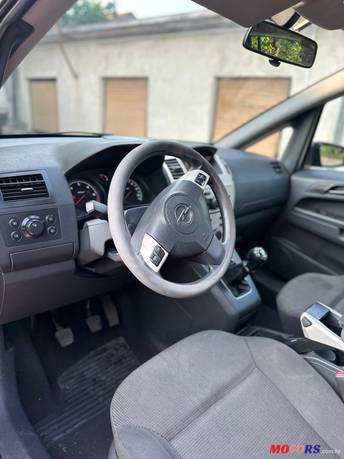 2008' Opel Zafira 1,9 Cdti photo #6