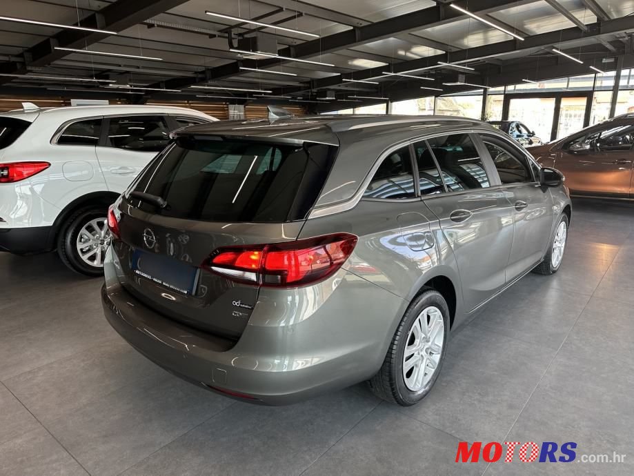 2016' Opel Astra Karavan photo #6