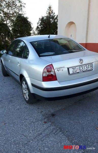 2003' Volkswagen Passat 1,9 Tdi photo #2