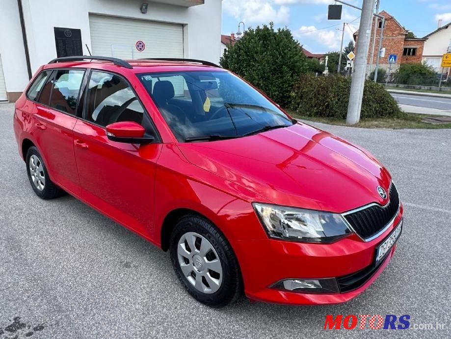 2018' Skoda Fabia Combi photo #5