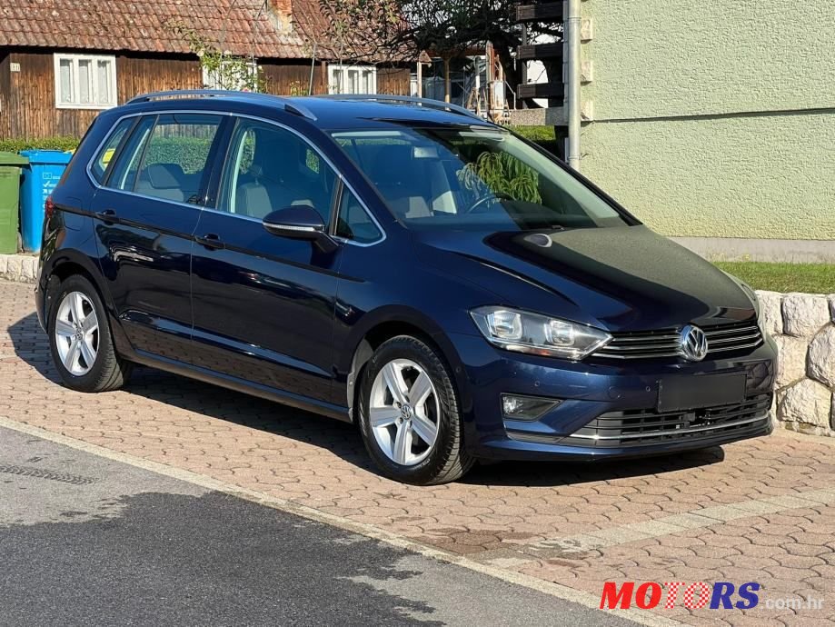 2015' Volkswagen Golf Sportsvan photo #4