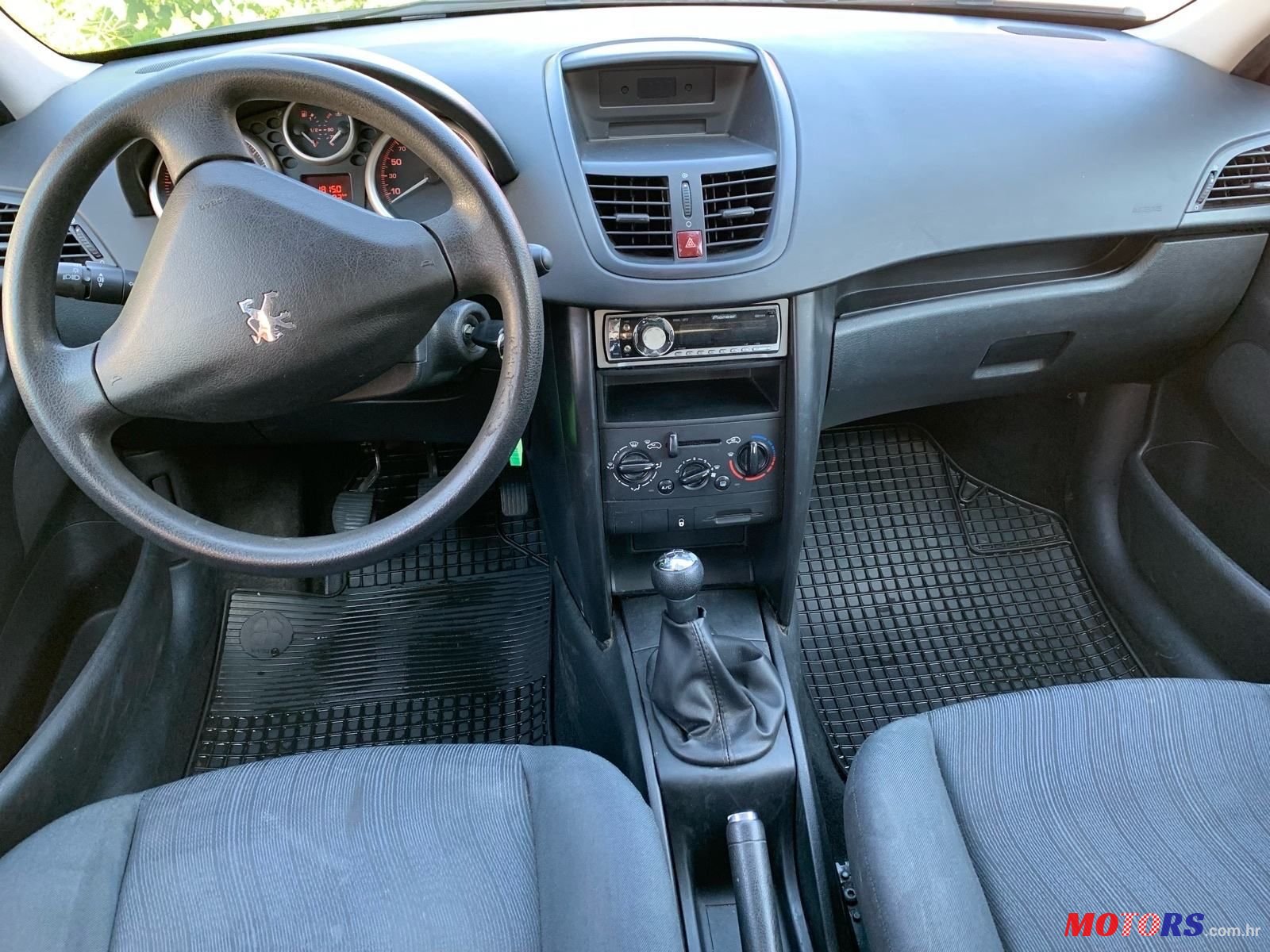 2007' Peugeot 207 1,4 photo #6