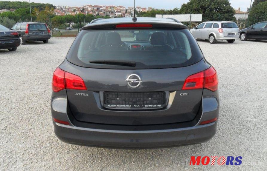 2012' Opel Astra Karavan 1,7 Cdti photo #1