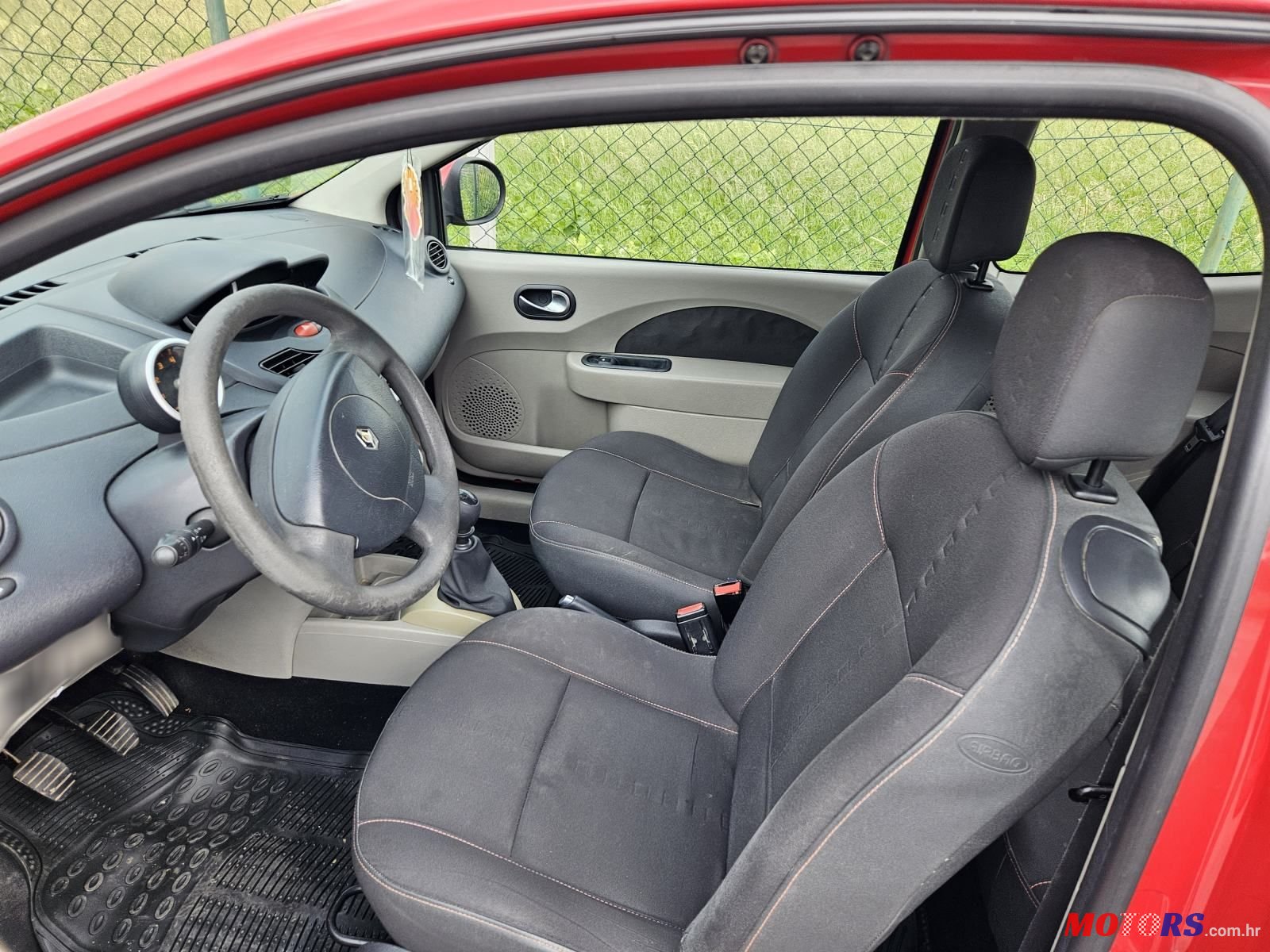 2008' Renault Twingo 1,2 16V photo #4