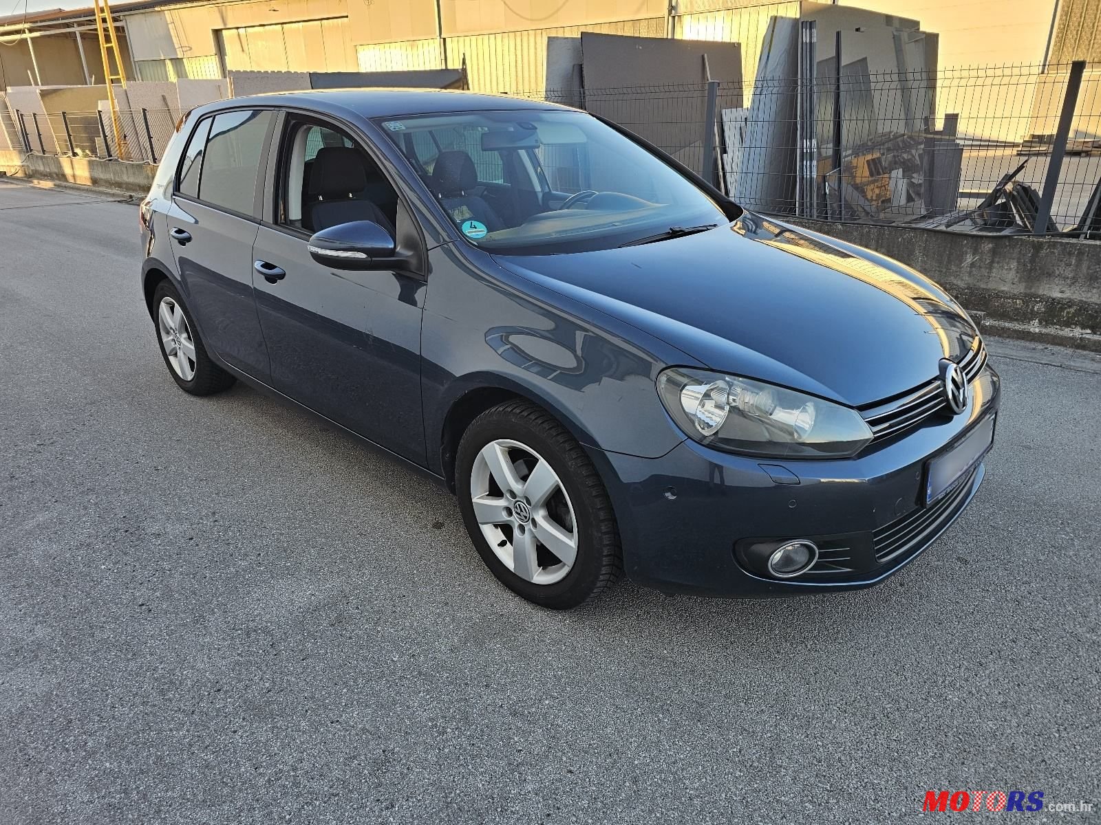 2010' Volkswagen Golf VI 1,2 Tsi photo #5