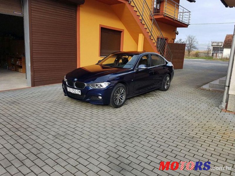 2014' BMW 3 Series 320Xd photo #3