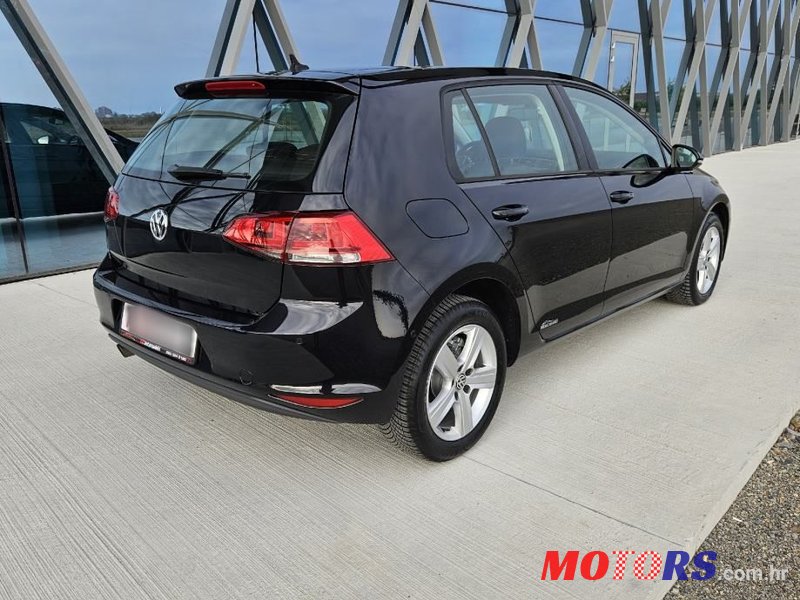 2014' Volkswagen Golf 7 1,6 Tdi Bmt photo #3