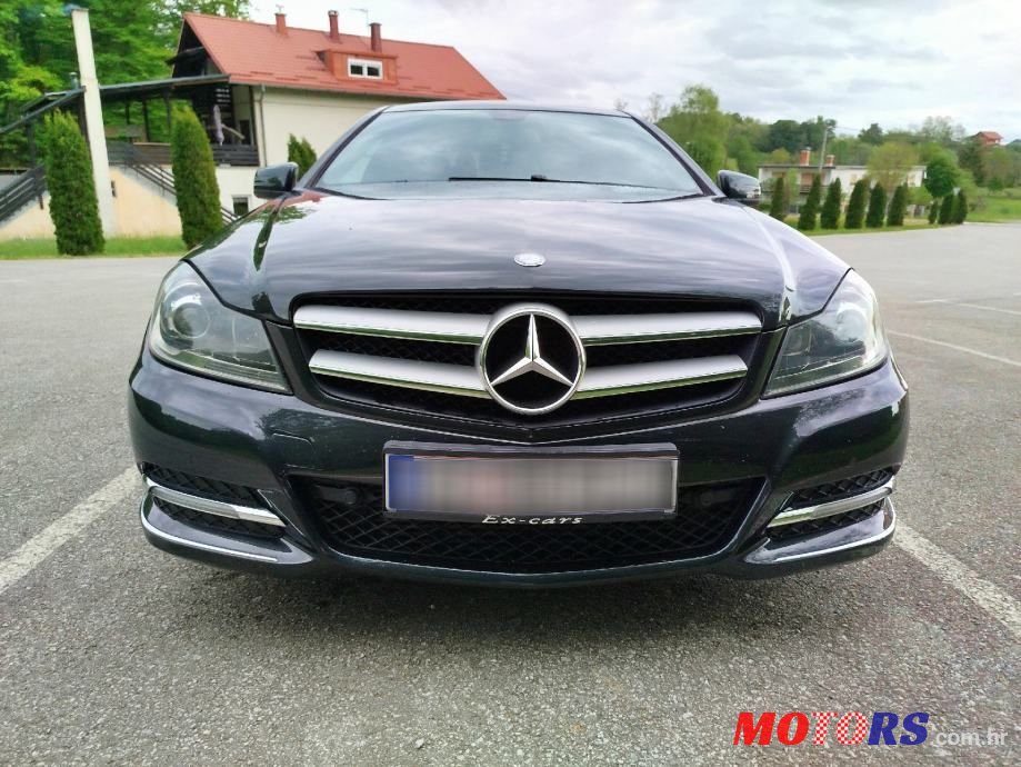 2012' Mercedes-Benz C-Klasa 220 Cdi photo #2