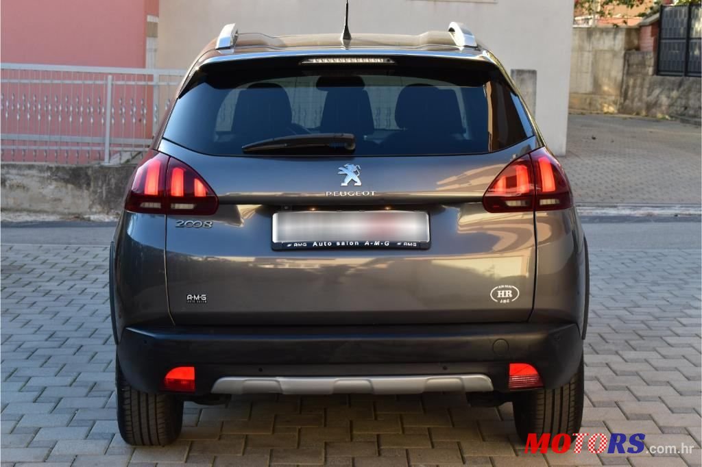 2018' Peugeot 2008 1,6 Bluehdi photo #6