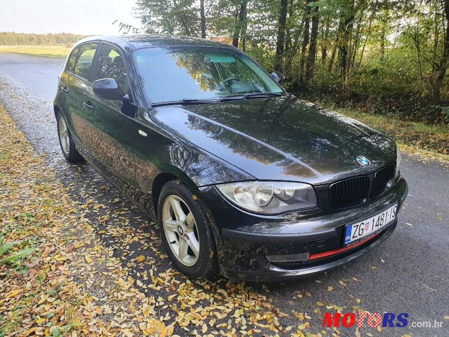 2010' BMW Serija 1 118D photo #2