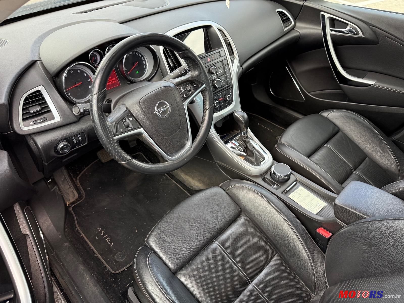 2010' Opel Astra 1,6 photo #5