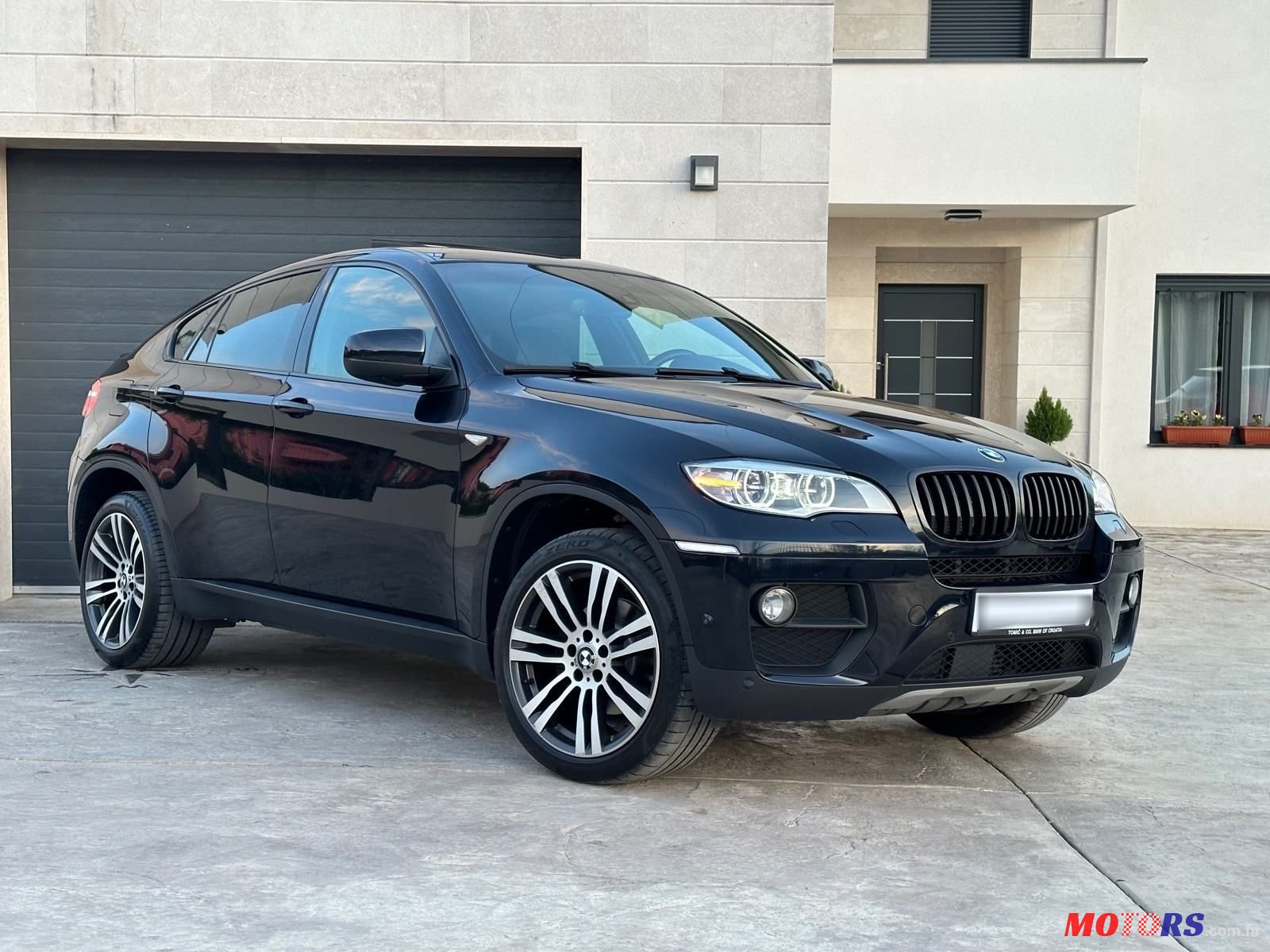 2012' BMW X6 30D photo #1