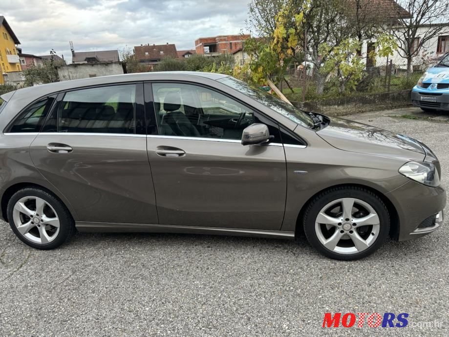 2012' Mercedes-Benz B-Klasa 180 Cdi photo #6