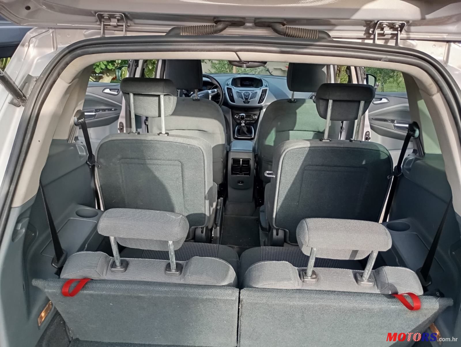 2012' Ford Grand C-MAX photo #4