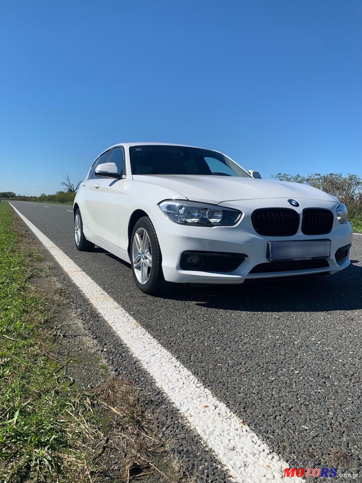 2015' BMW Serija 1 116D photo #2