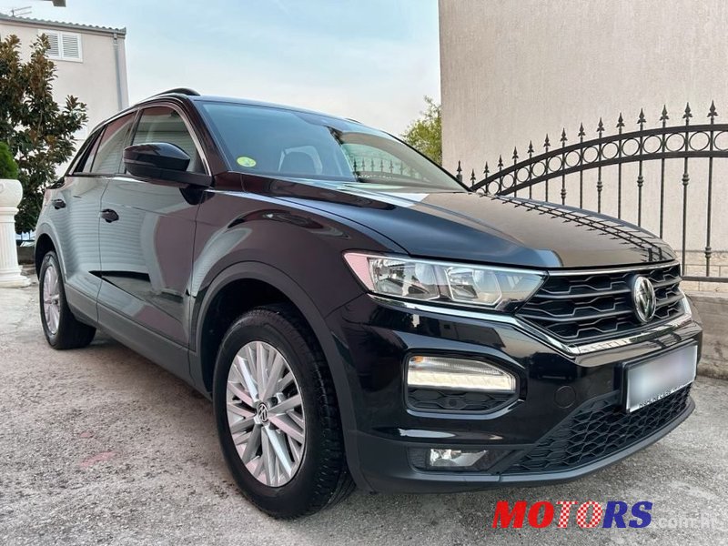 2019' Volkswagen T-Roc 1,6 Tdi photo #2