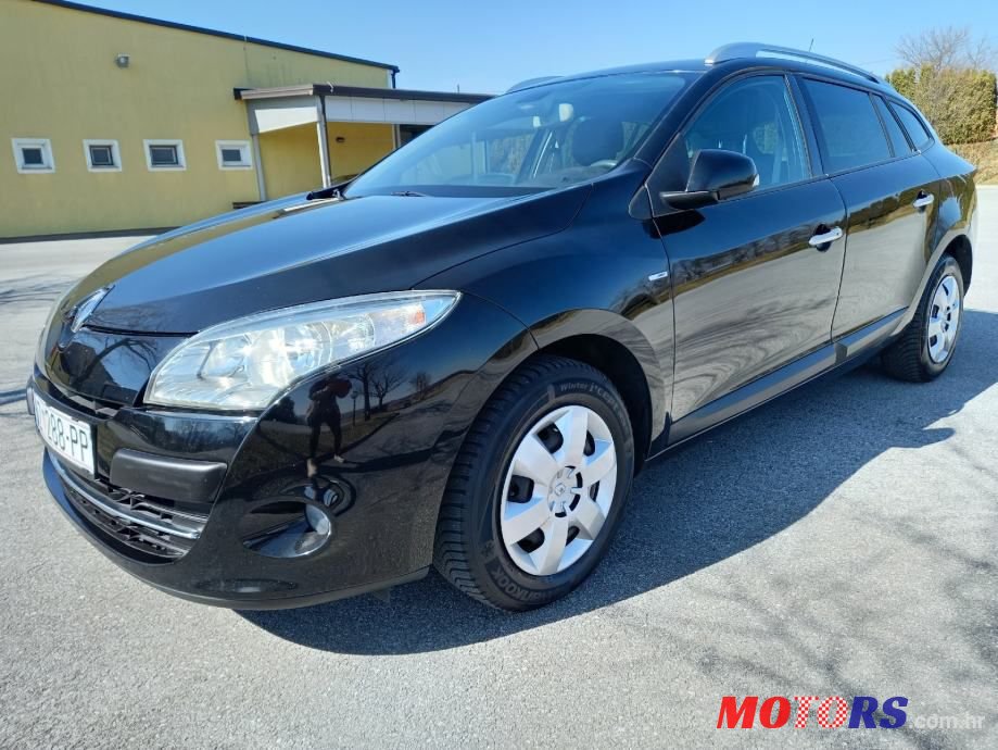 2011' Renault Megane Grandtour photo #5