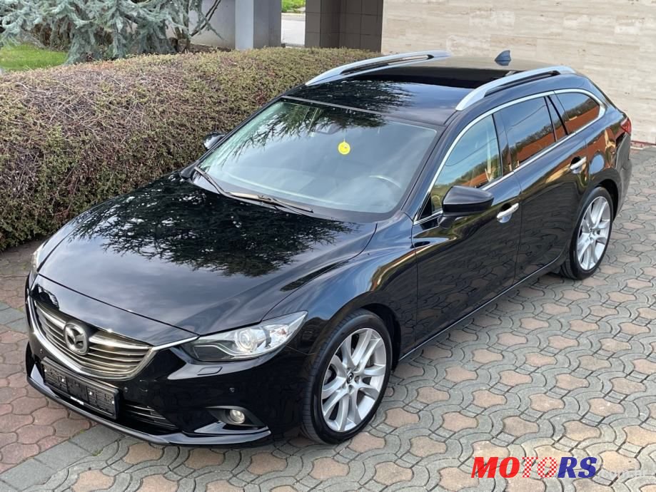 2014' Mazda 6 Sport Combi photo #4