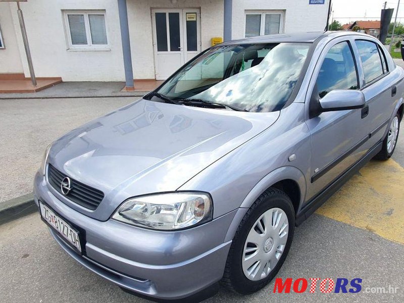 2008' Opel Astra 1,4 photo #1