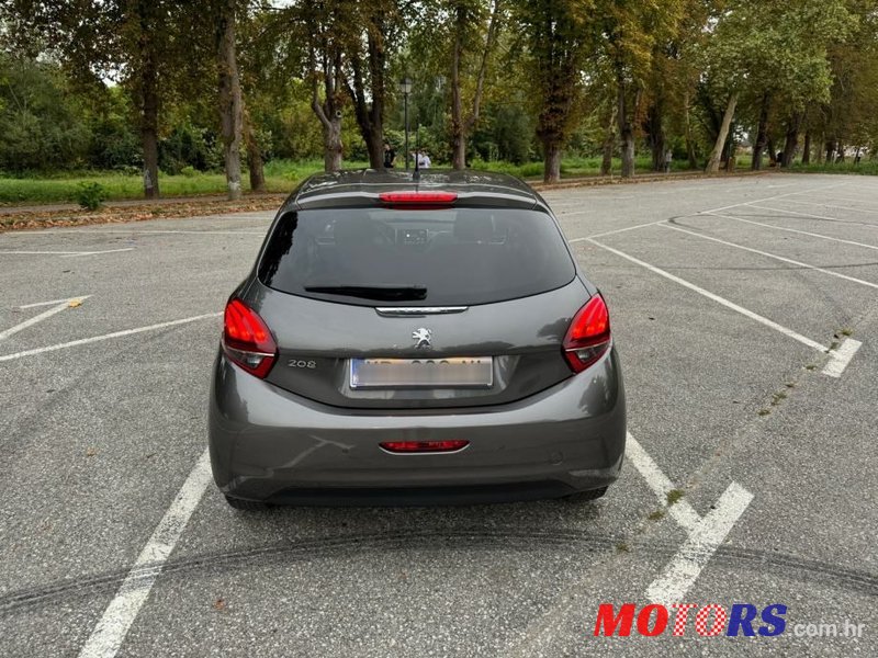 2019' Peugeot 208 1,2 Puretech photo #4