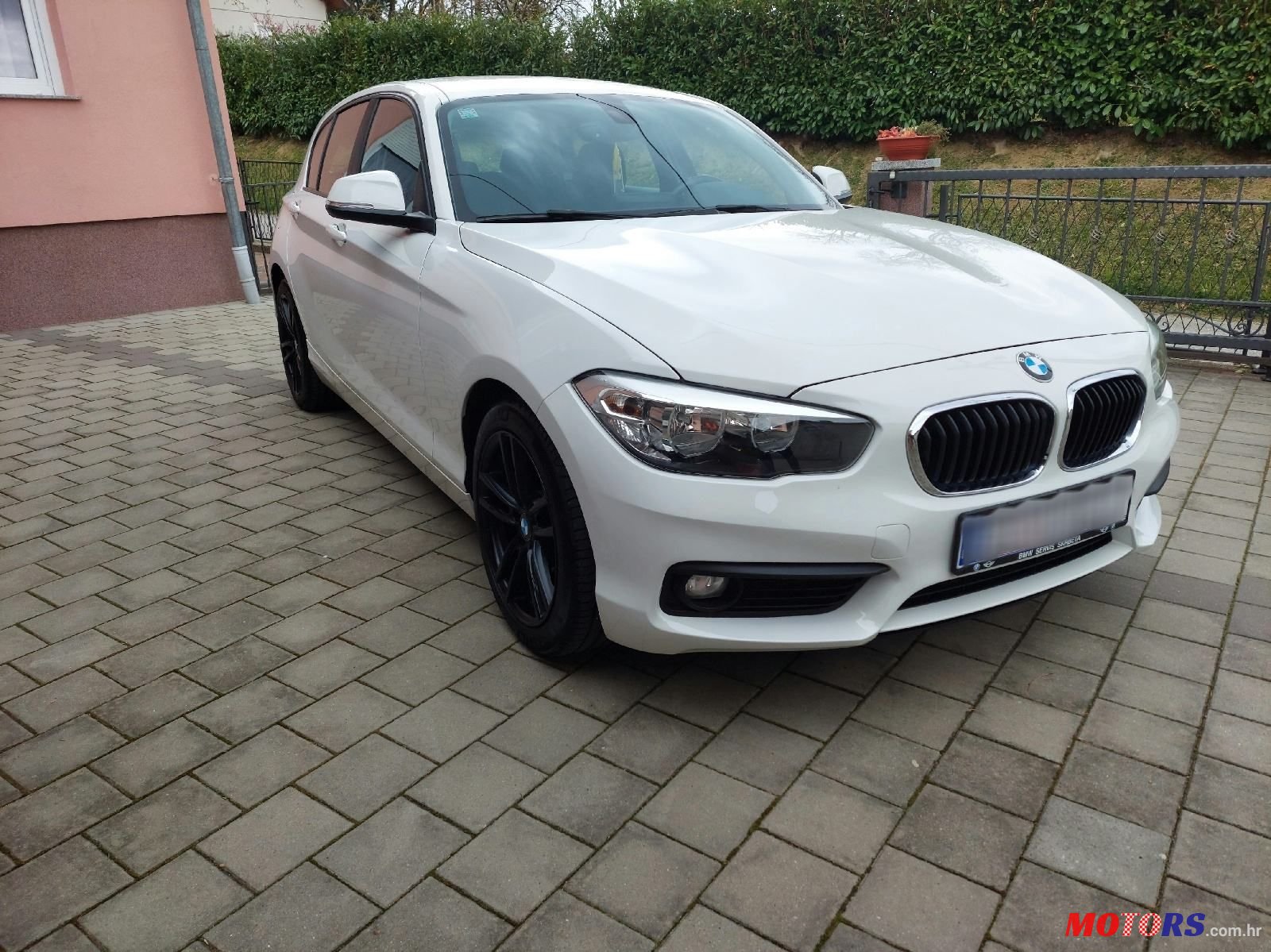 2015' BMW Serija 1 116D photo #3