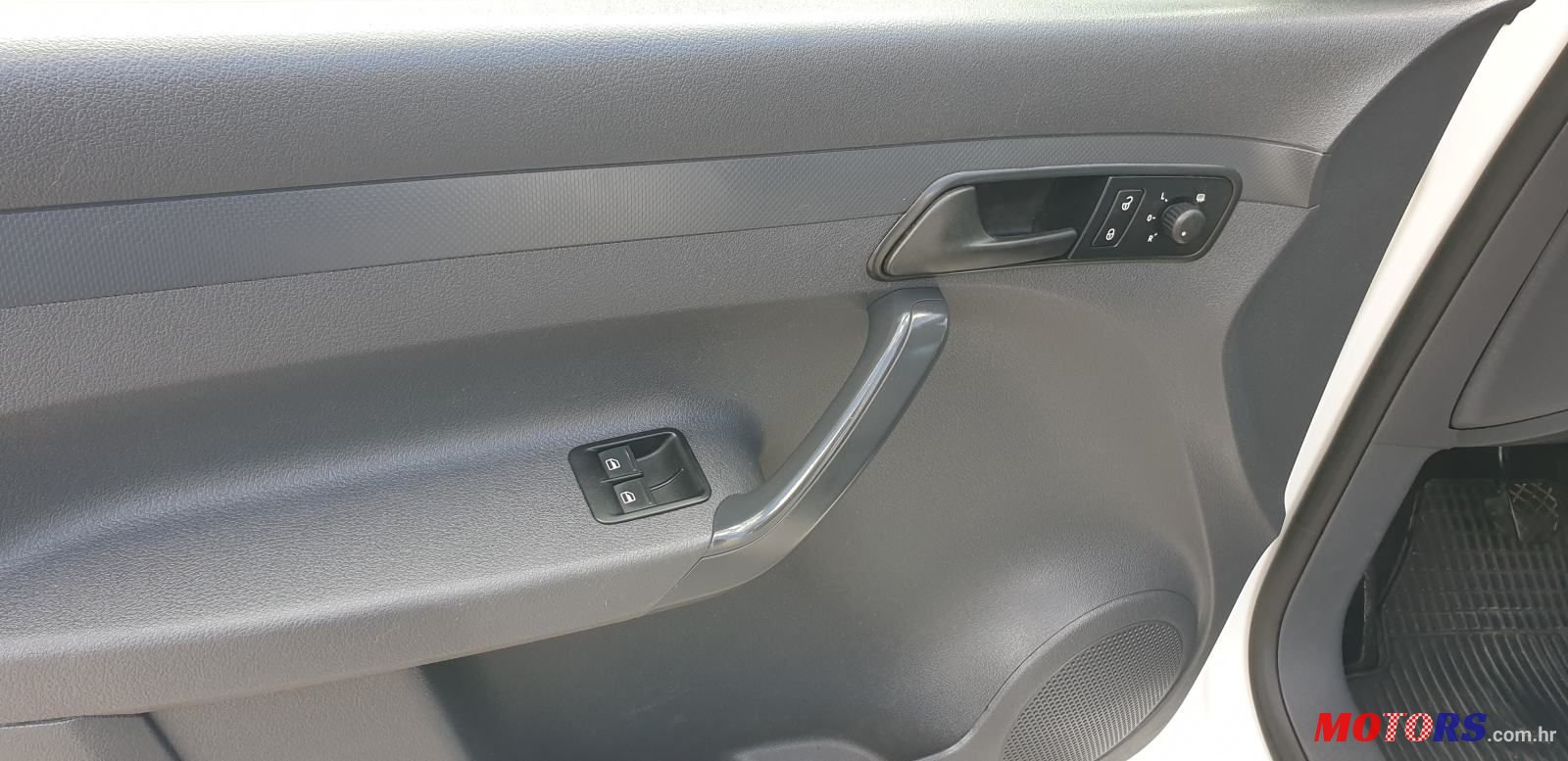 2012' Volkswagen Caddy 1,6 Tdi Kombi photo #5