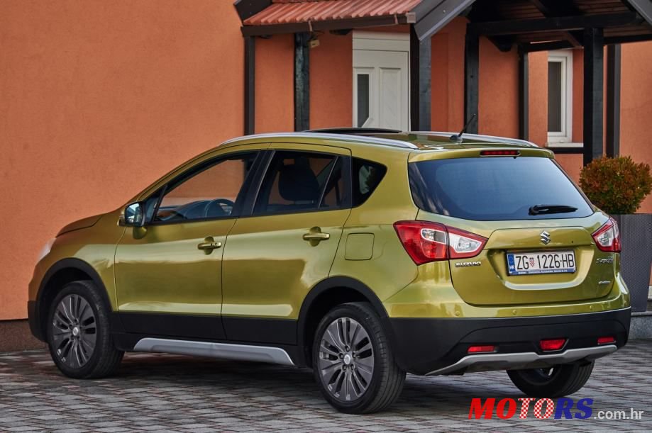 2014' Suzuki Sx4 S-Cross photo #4