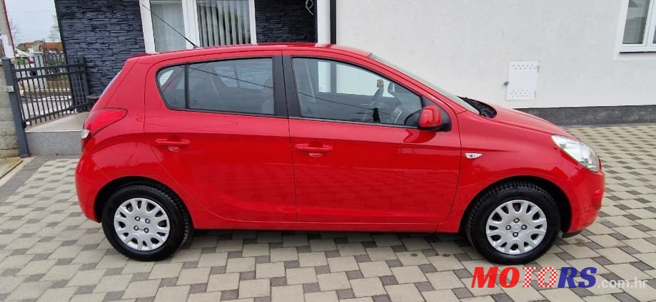 2010' Hyundai i20 1,2 photo #5