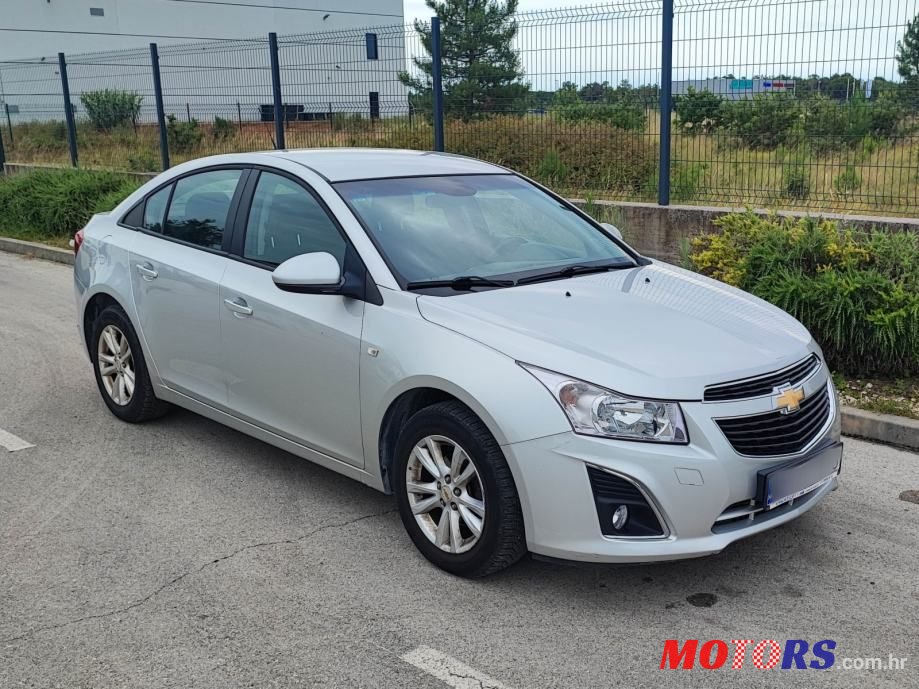 2013' Chevrolet Cruze 1,6 Ls+ photo #3