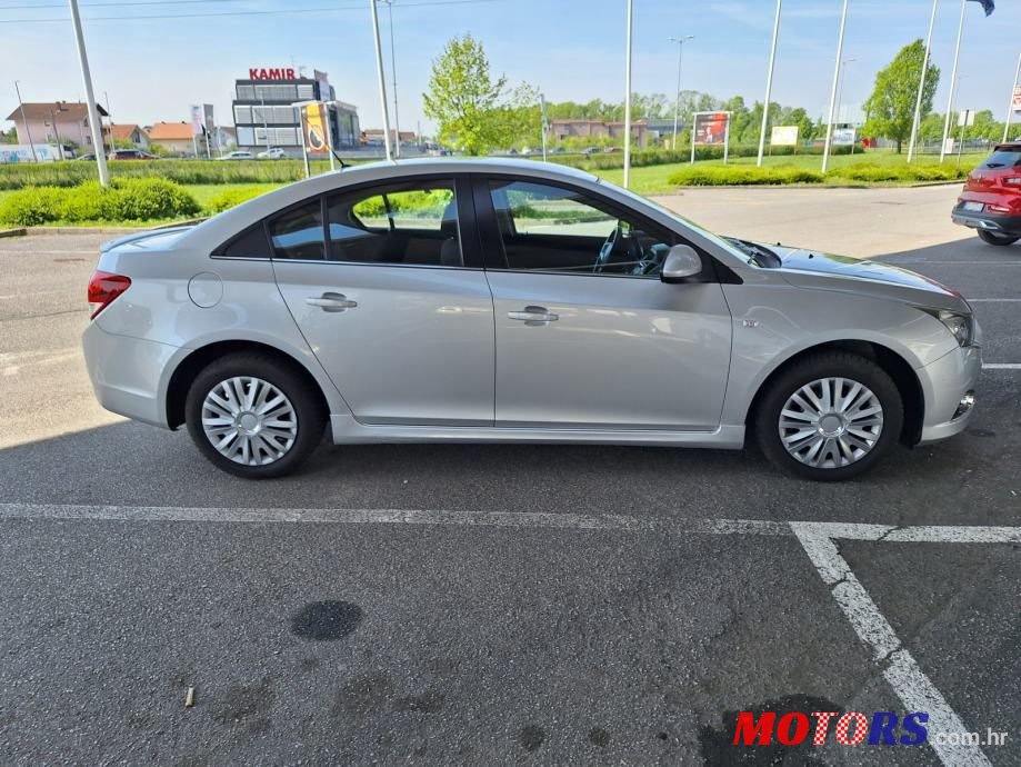 2012' Chevrolet Cruze 1,6 Ls+ Kit photo #5