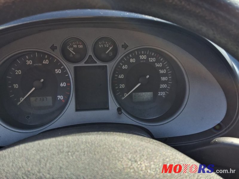 2006' SEAT Cordoba 1,4 16V photo #5
