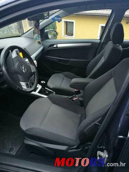 2009' Opel Astra 1,4 16V photo #2