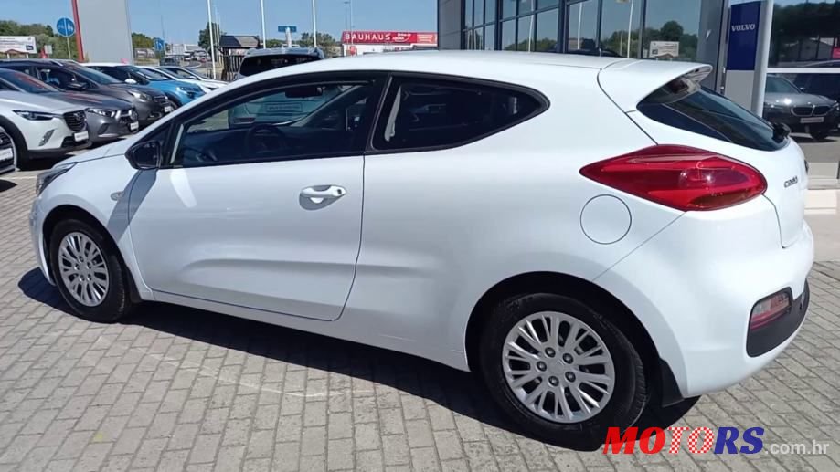 2015' Kia Pro Ceed 1.4 photo #5